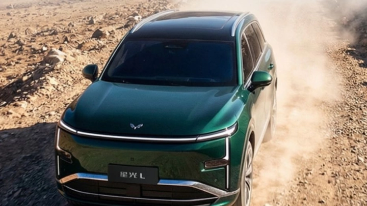 Wuling Starlight L: Доступная роскошь и простор